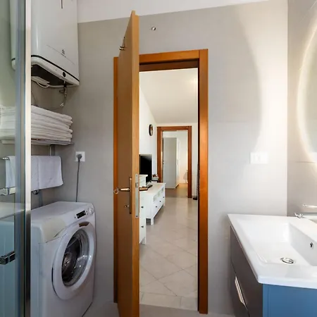 Apartment Klimatisierte Pineta 2 In Strandnaehe
