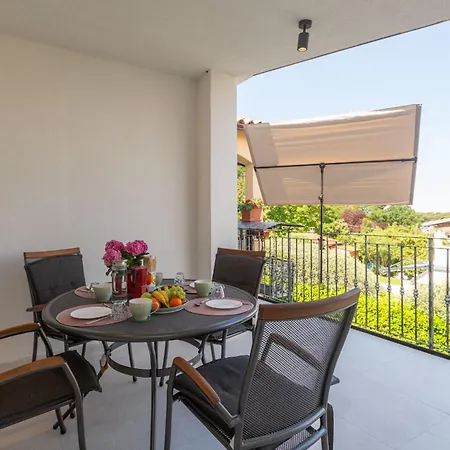 Apartment Klimatisierte Pineta 2 In Strandnaehe Porec