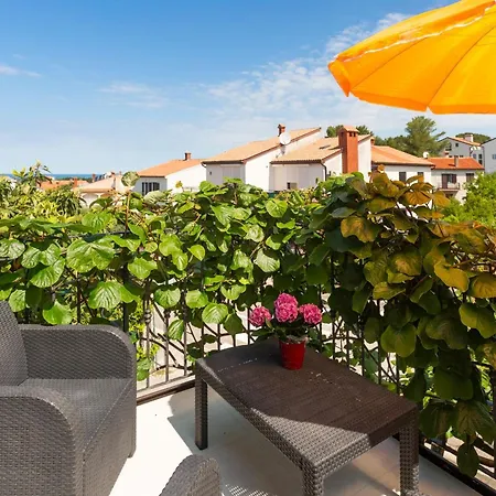 Apartment Klimatisierte Pineta 2 In Strandnaehe Porec