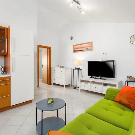 Klimatisierte Pineta 2 In Strandnaehe * Porec
