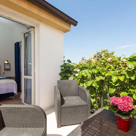 Apartment Klimatisierte Pineta 2 In Strandnaehe *